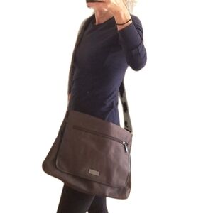 GIVENCHY brown crossbody messenger shoulder travel bag